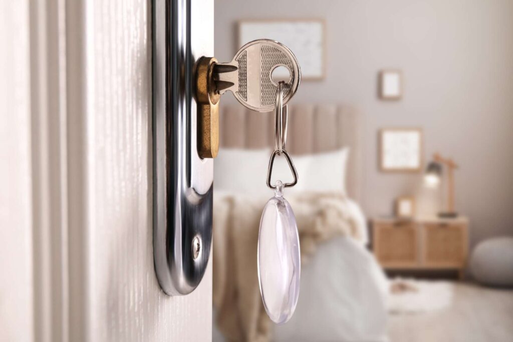 closeup-view-of-door-with-key-open-in-bedroom-2025-12-21-12-30-14-utc-elementor-io-optimized-1-1024x683